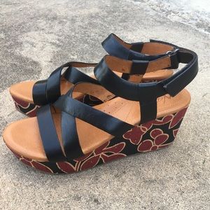 Naya Nalani Cork Wedge Sandals sz 8 NIB